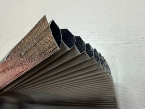 Ячеистая структура ткани гофре крупным планом